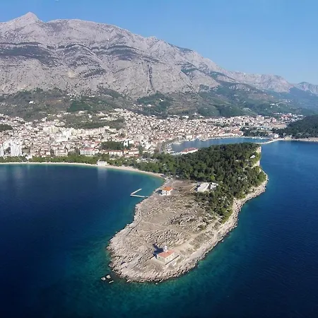 With A Parking Space - 6778 Pensionat Makarska