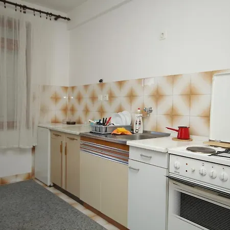 Guest house With A Parking Space - 6778 3*